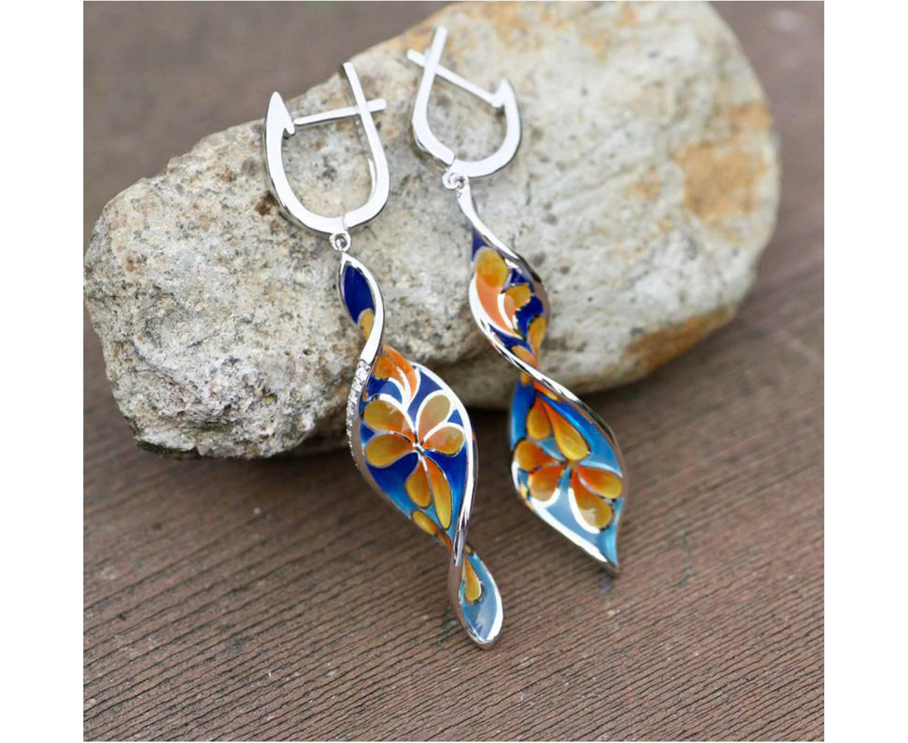 1 Pair Ear Buckle Earrings Spiral Shape Enamel Painting Vintage Long Lasting Fahsion Appearance Dangle Earrings for Banquet - Orange