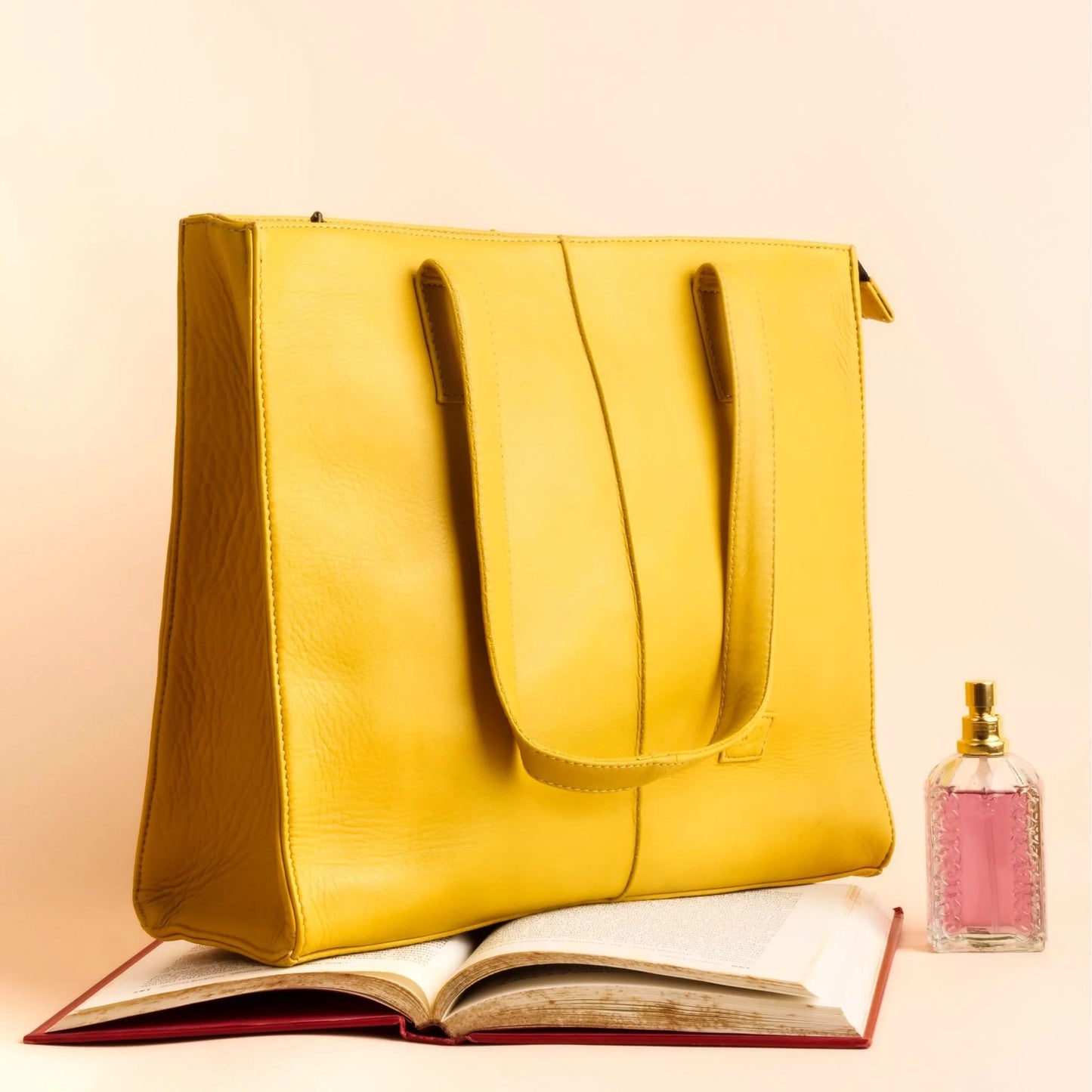 "Chic Mustard Yellow Leather Zipper Tote Bag for Everyday Elegance"