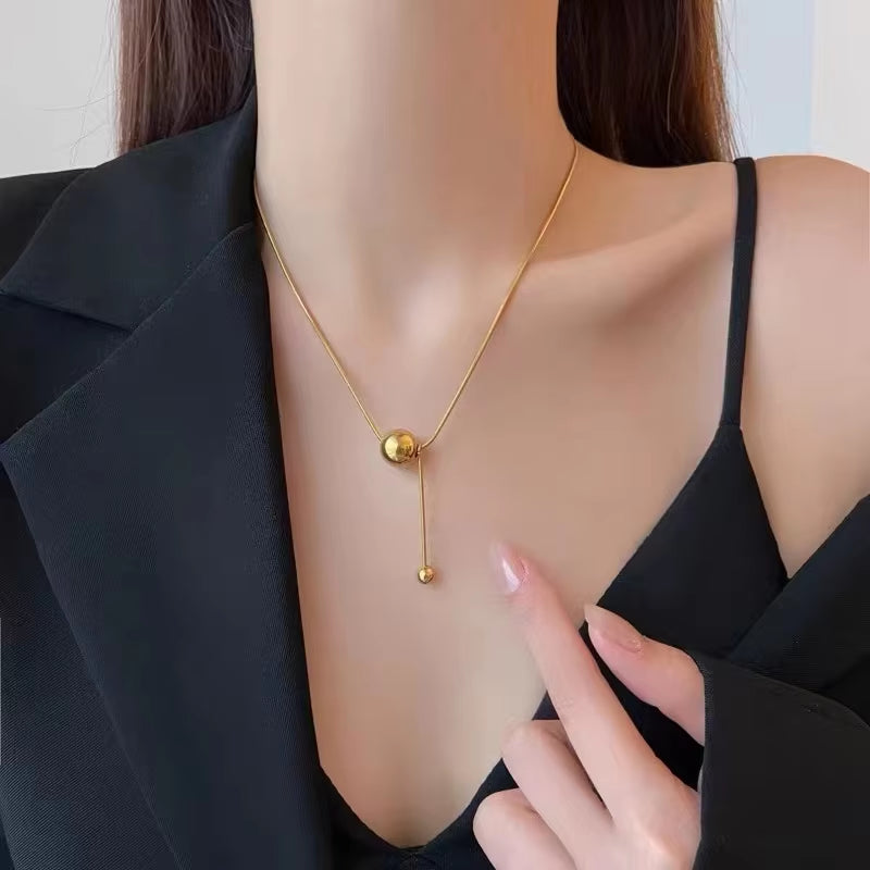 Chic Gold Ball Pendant Stainless Steel Short Necklace - Non-Fading Sexy Jewelry for Women