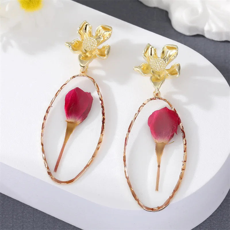 Unique Dried Flower Earrings Women Fashion Colorful Real Floral Earrings Creative Resin Epoxy Immortal Flower Earrings Jewelry