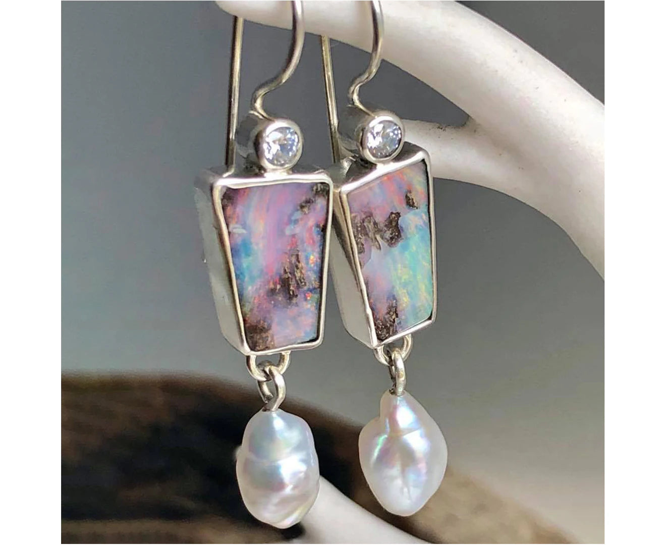 "Elegant White Gold Drop Earrings with Colorful Faux Stones & Pearls - Sparkling Rhinestone Hook Design for Everyday Glamour!"