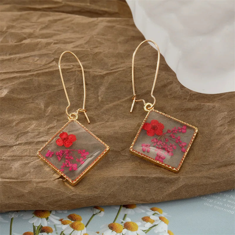 Fashion Earrings for Women Creative Real Flower Earrings Resin Epoxy Immortal Flower Jewelry Unique Dried Floral Earrings Girls